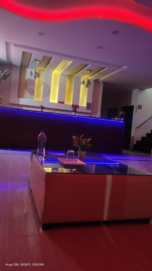 Hotel Kb Square Near Chandigarh Railway Station Εξωτερικό φωτογραφία