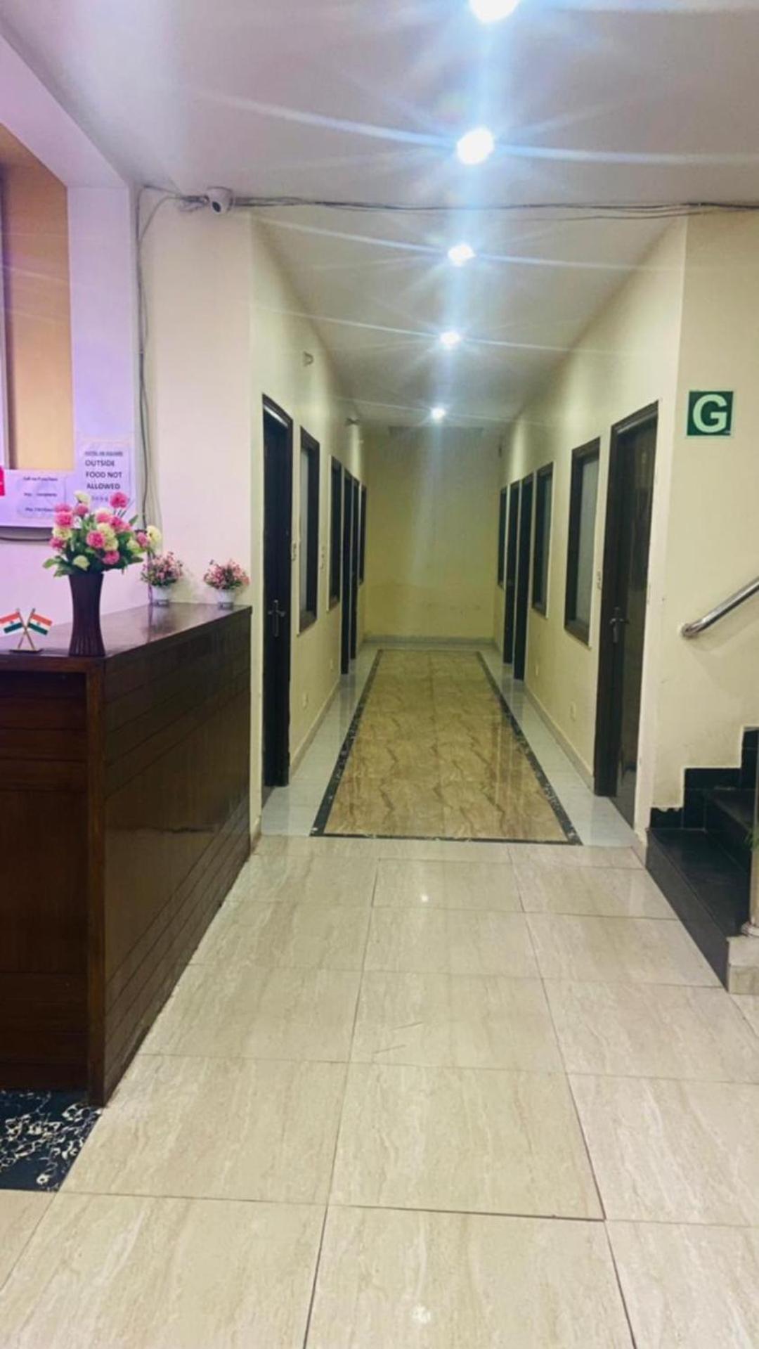 Hotel Kb Square Near Chandigarh Railway Station Δωμάτιο φωτογραφία